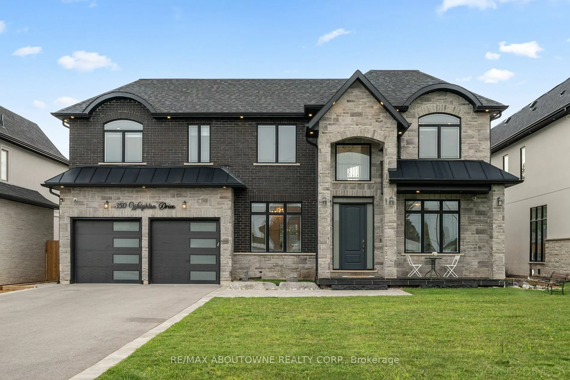 350 Weighton Dr N, Oakville ‣ W9012250