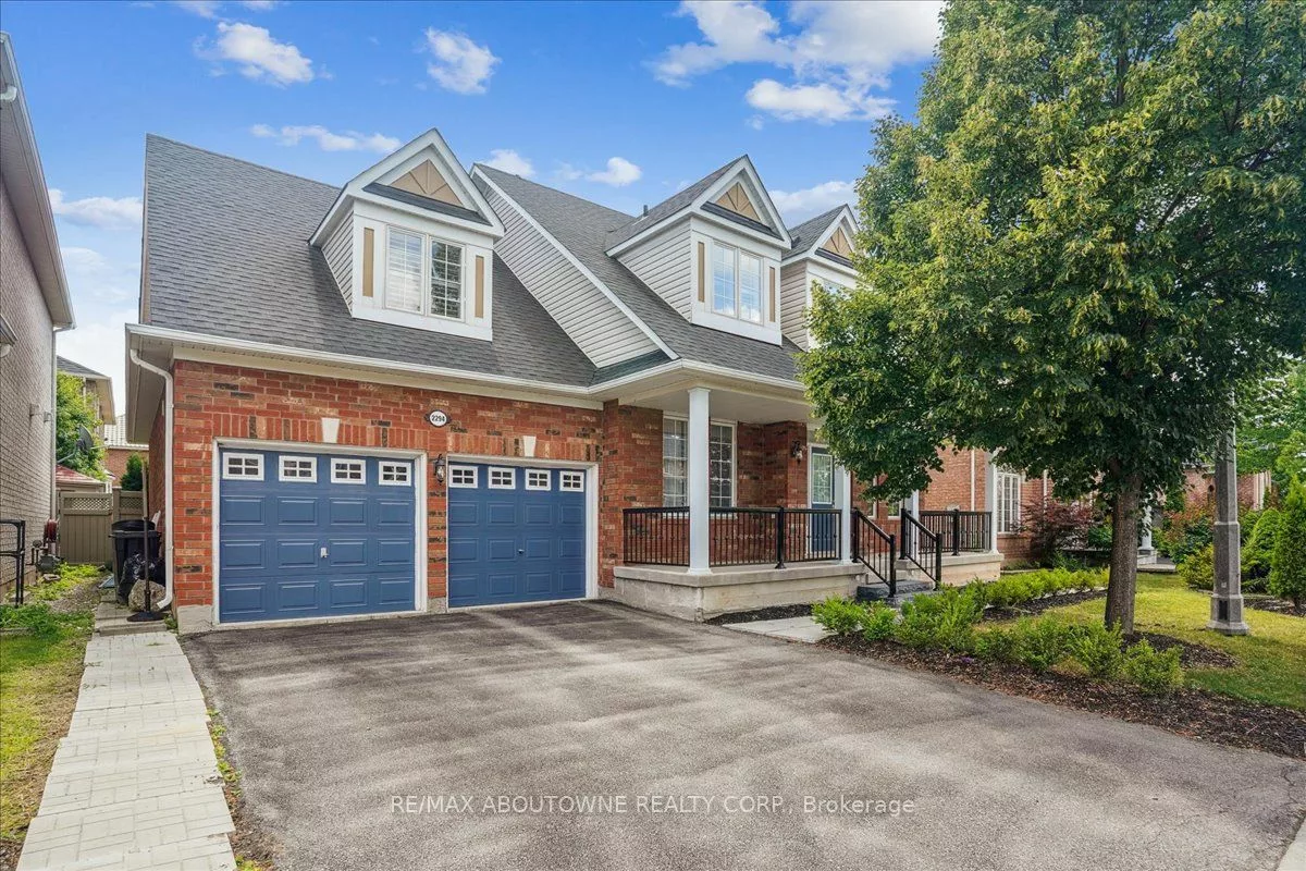 2294 Glazebrook Circ, Oakville ‣ W9253355