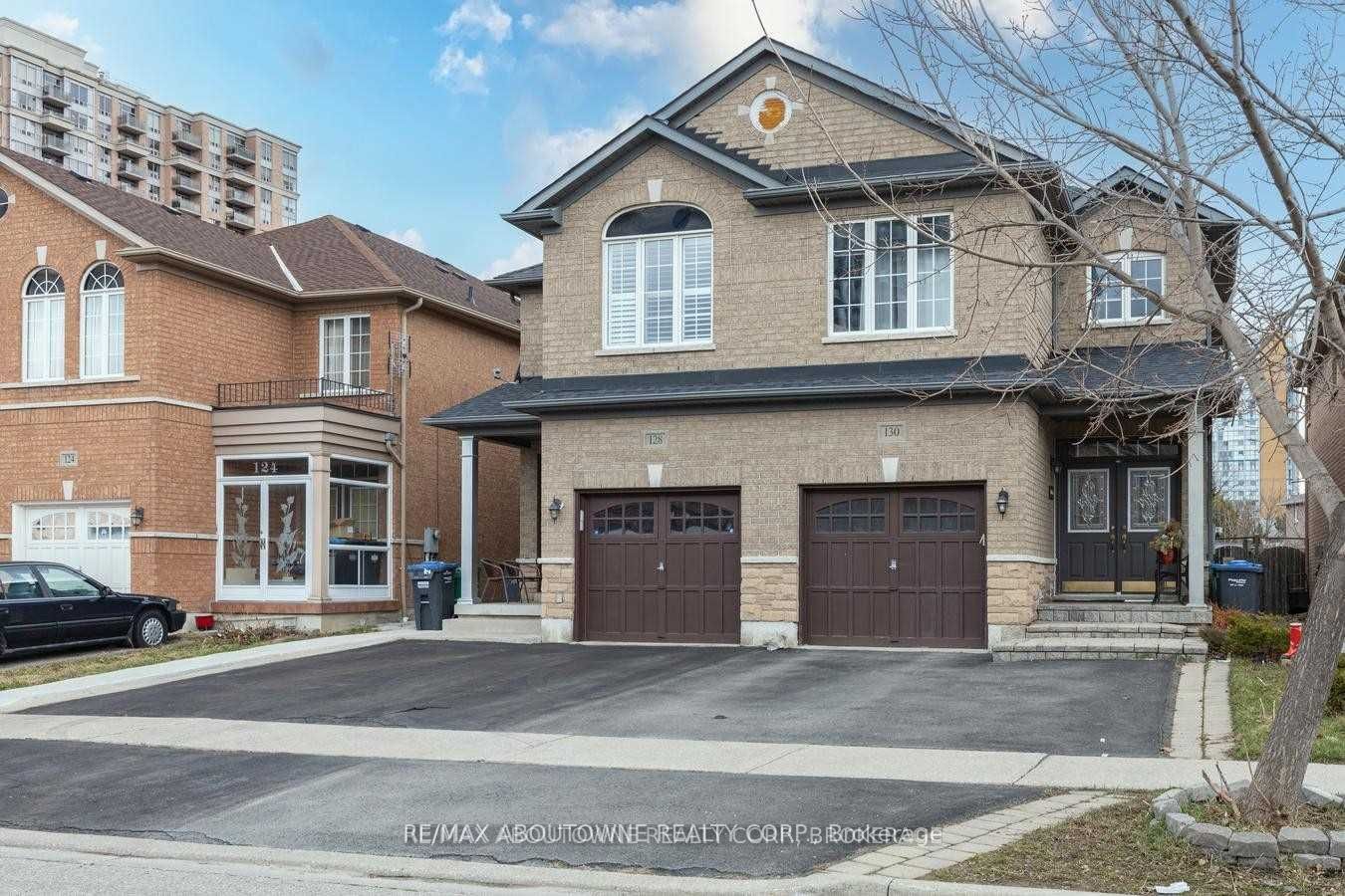 Upper - 128 Breton Ave, Mississauga ‣ W9253628