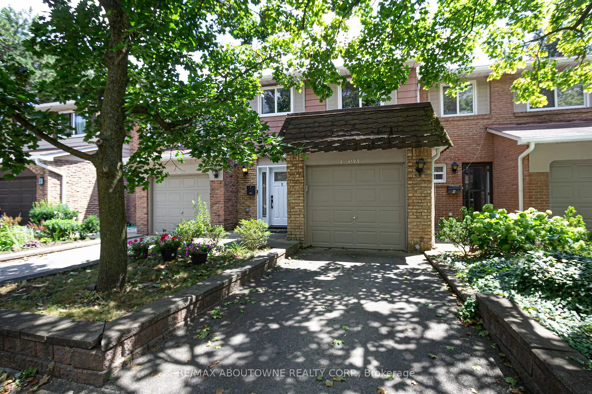 3 - 4199 longmoor Dr, Burlington ‣ W9254393