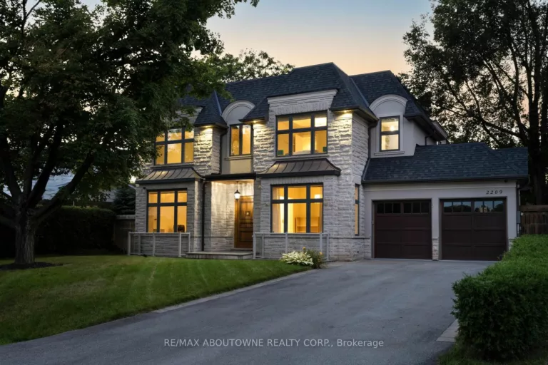 2209 Sloane Dr, Oakville ‣ W9362317