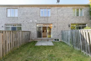 2404 Whistling Springs Cres, Oakville ‣ W9507974