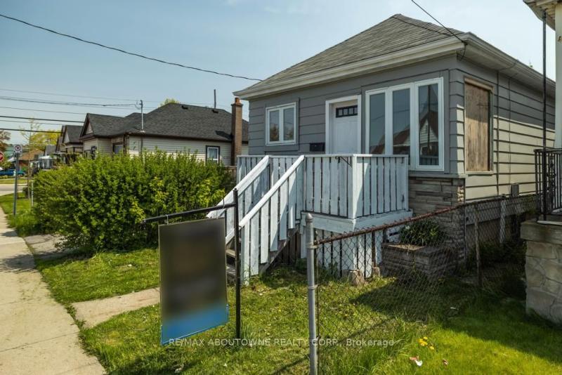 Property X12261855 - Image 1