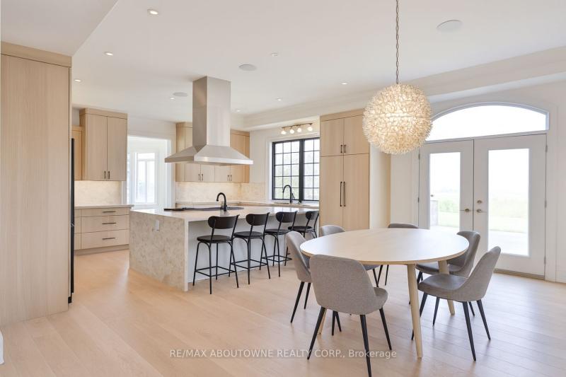 Property X12430872 - Image 1