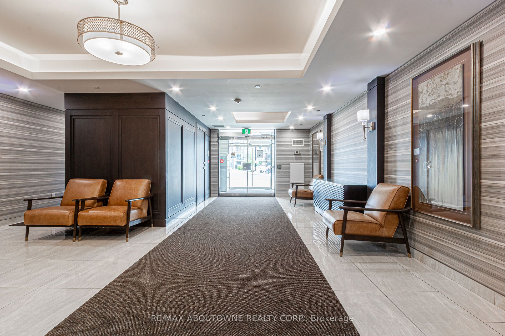 6 – 125 Shoreview Place, Hamilton ‣ X12477074 6 – 125 Shoreview Place, Hamilton ‣ X12477074