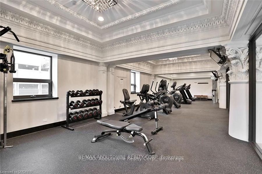 Call LBO – 118 KING Street, Hamilton ‣ X12482846 Call LBO – 118 KING Street, Hamilton ‣ X12482846