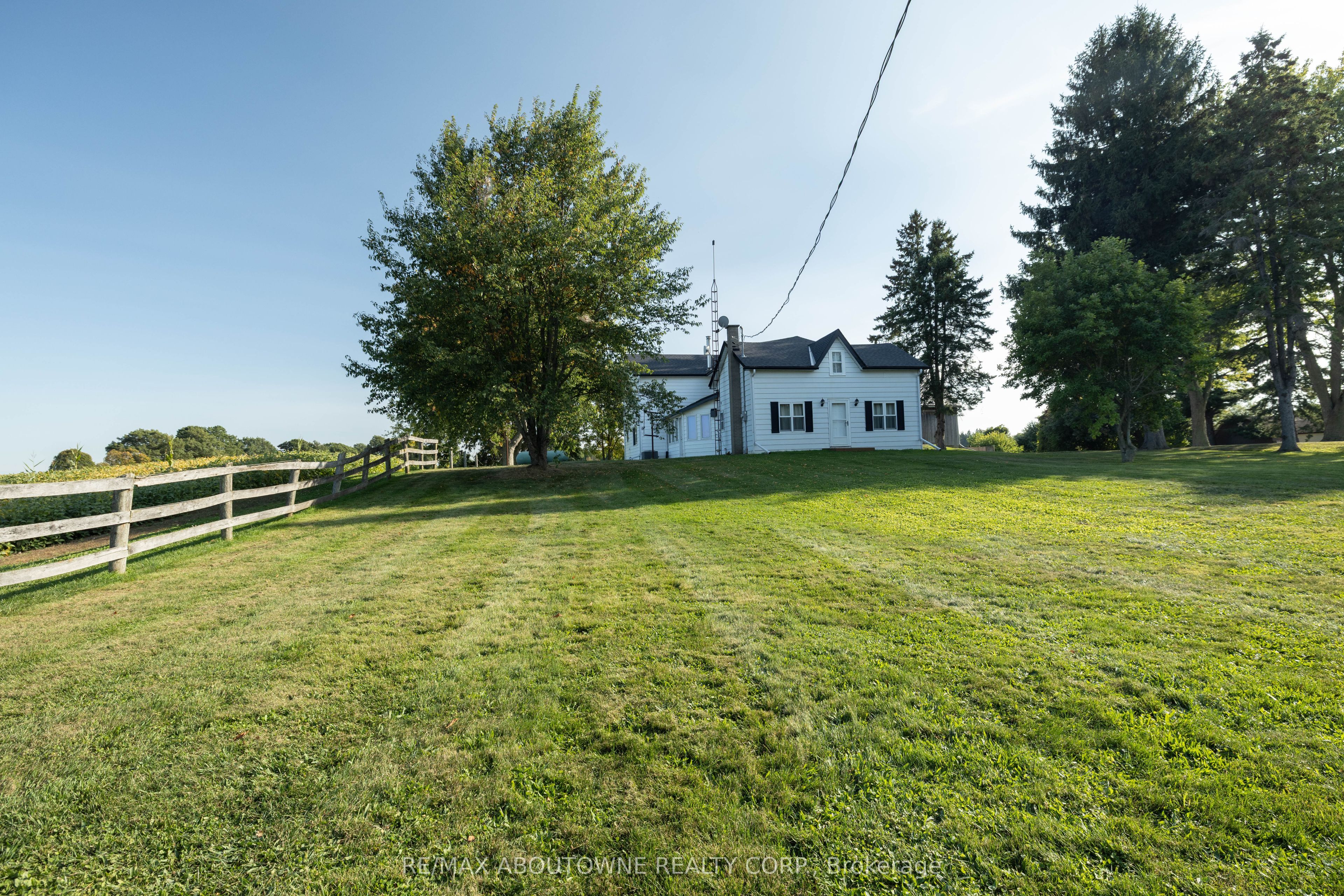 3276 Governors Road, Hamilton ‣ X12483282 3276 Governors Road, Hamilton ‣ X12483282