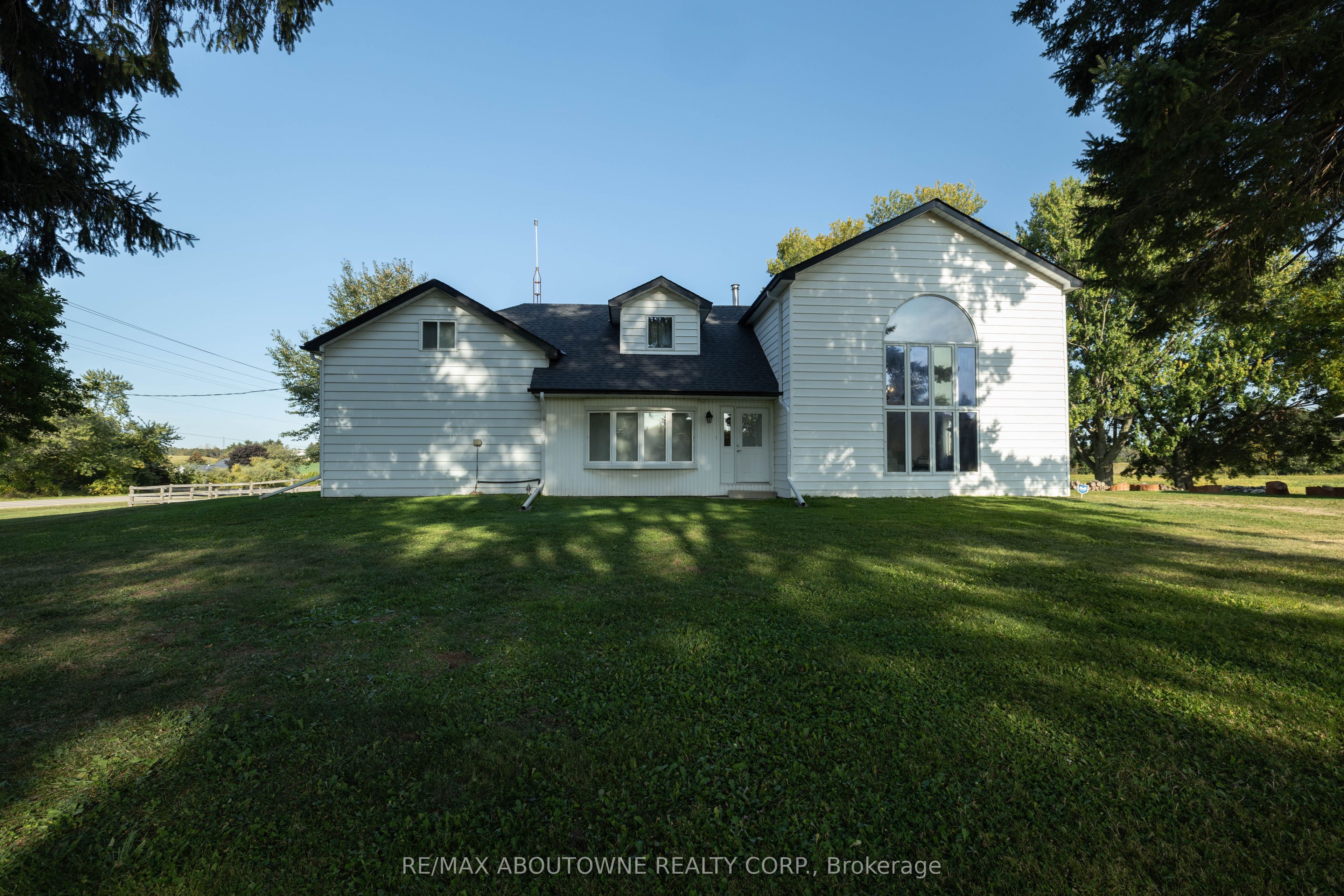 3276 Governors Road, Hamilton ‣ X12483282 3276 Governors Road, Hamilton ‣ X12483282