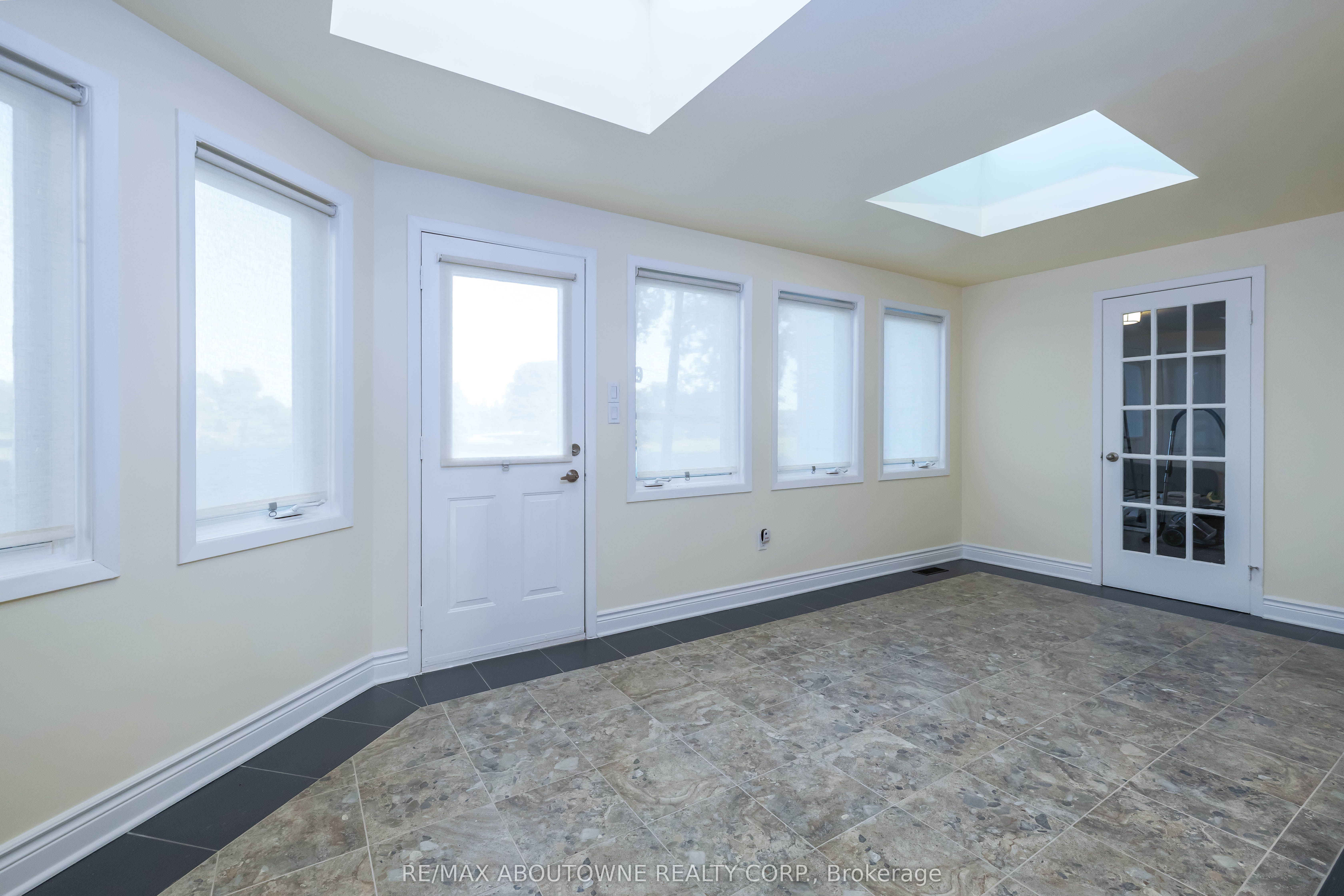 3276 Governors Road, Hamilton ‣ X12483282 3276 Governors Road, Hamilton ‣ X12483282