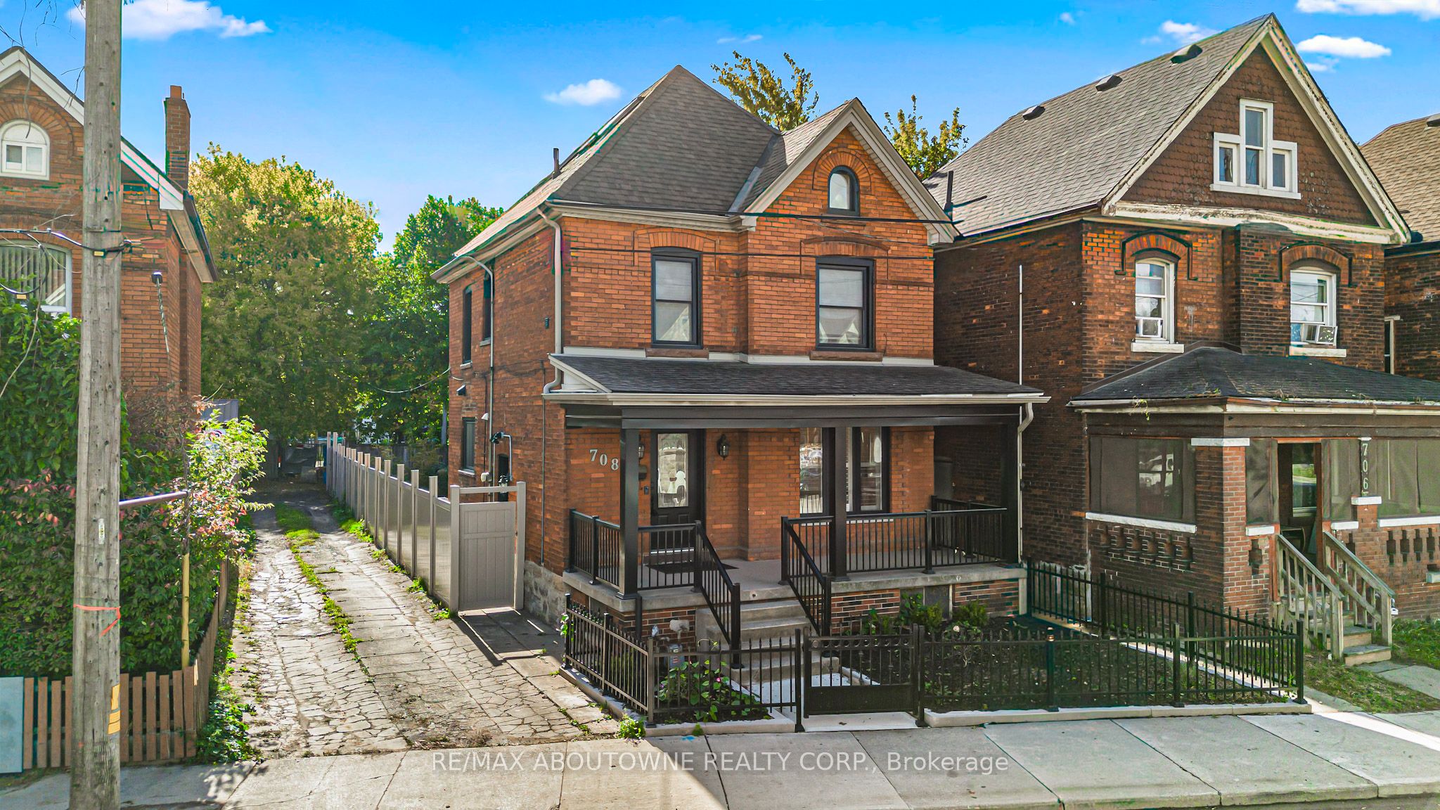 708 Wilson Street, Hamilton ‣ X12484358 708 Wilson Street, Hamilton ‣ X12484358