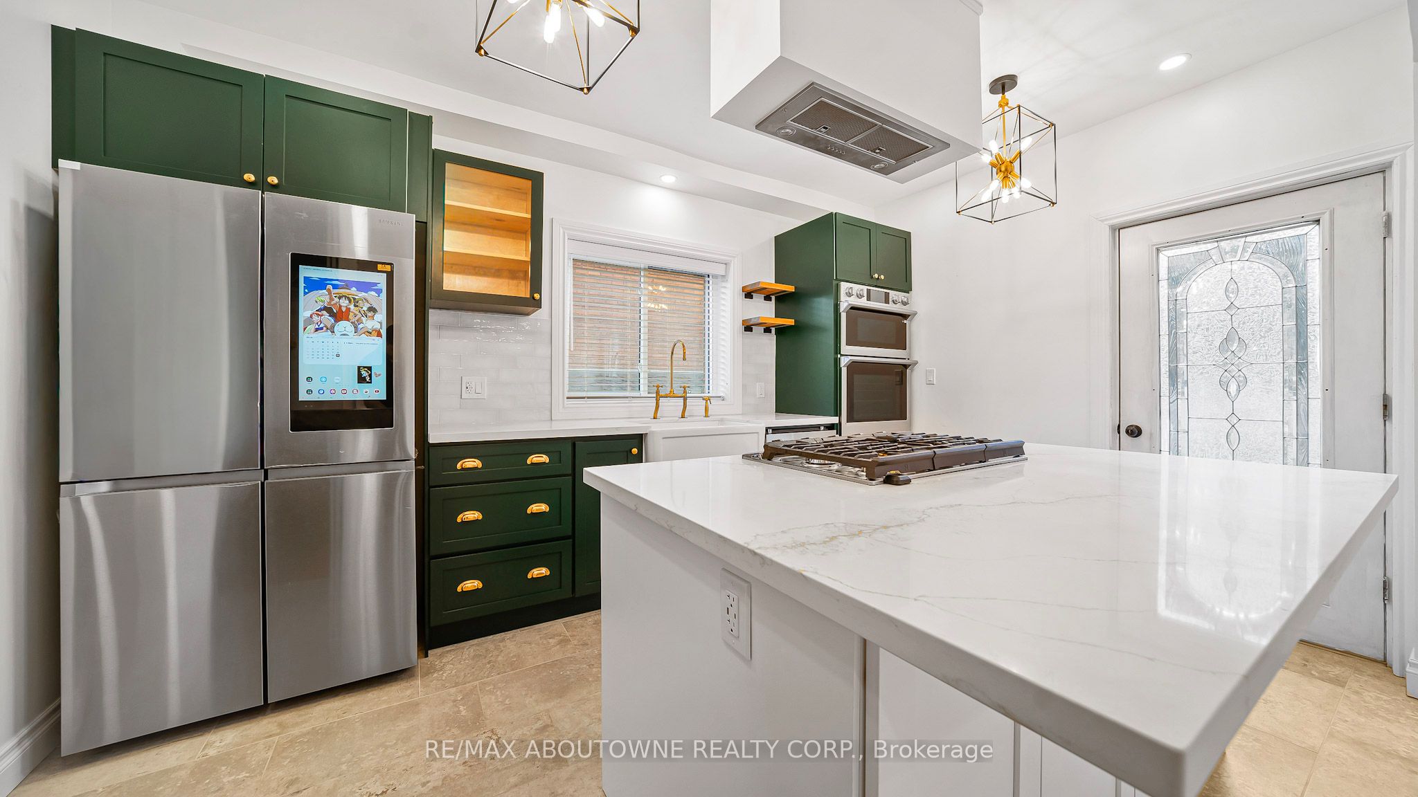 708 Wilson Street, Hamilton ‣ X12484358 708 Wilson Street, Hamilton ‣ X12484358