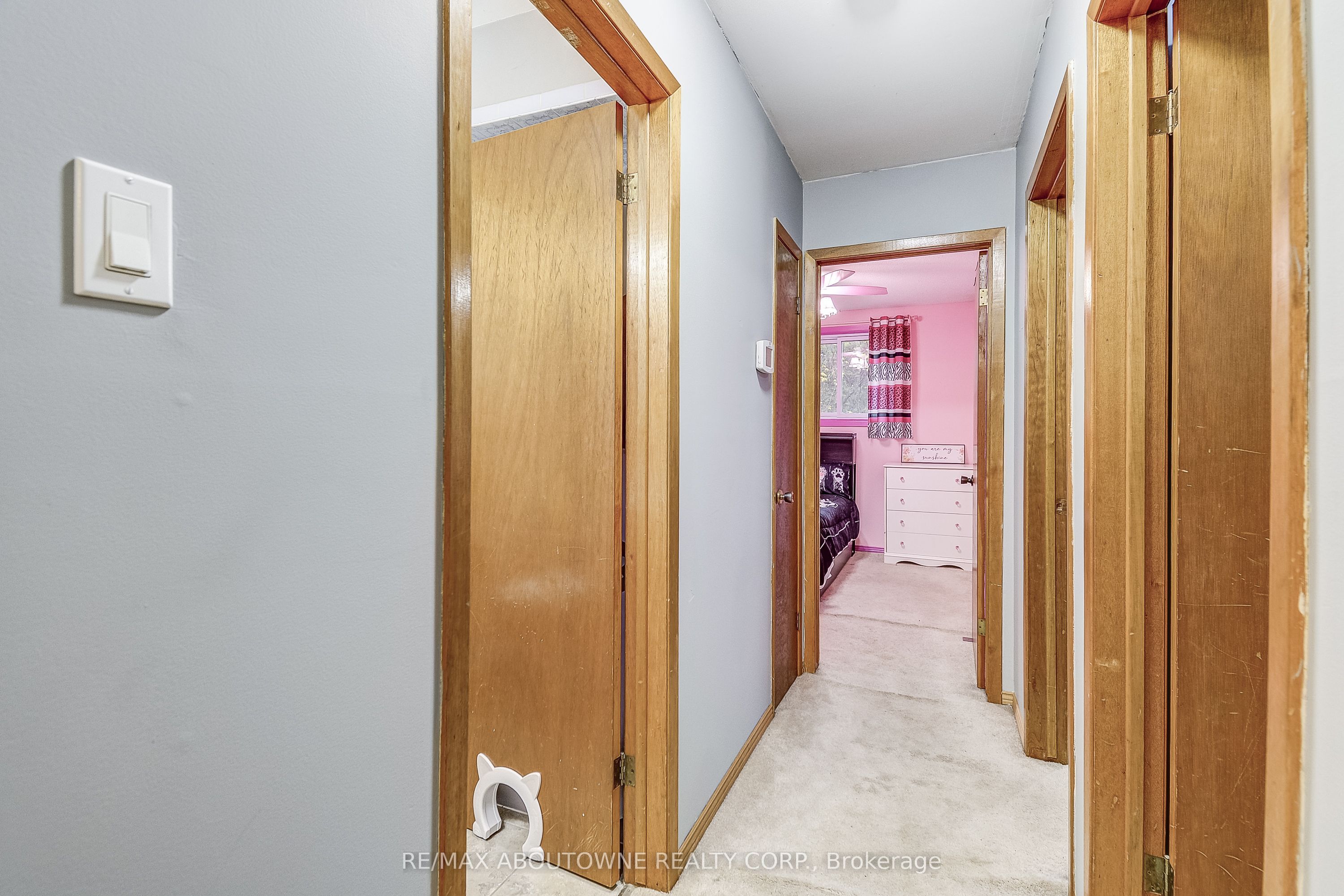 211 East 8th Street, Hamilton ‣ X12503840 211 East 8th Street, Hamilton ‣ X12503840