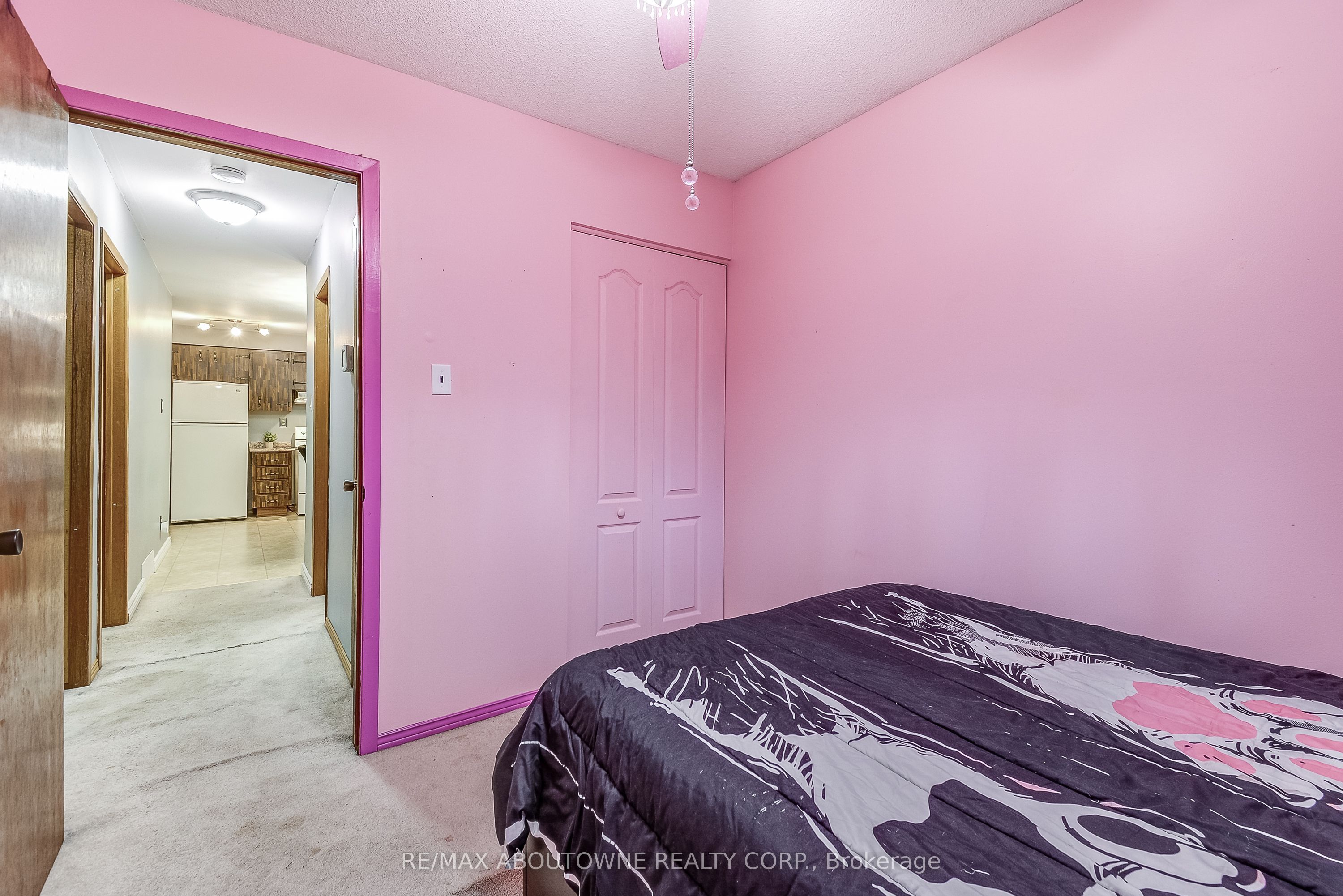 211 East 8th Street, Hamilton ‣ X12503840 211 East 8th Street, Hamilton ‣ X12503840