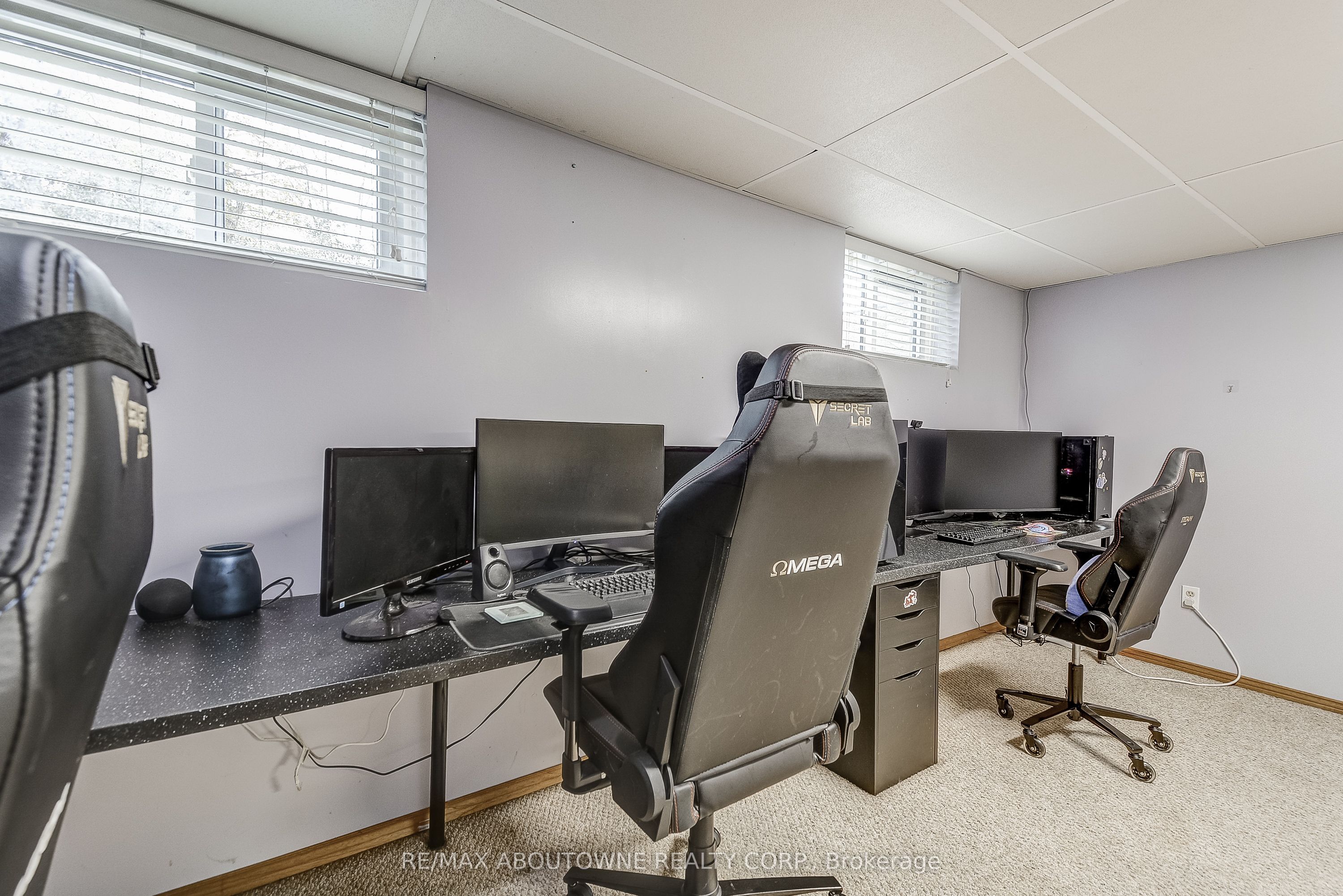 211 East 8th Street, Hamilton ‣ X12503840 211 East 8th Street, Hamilton ‣ X12503840