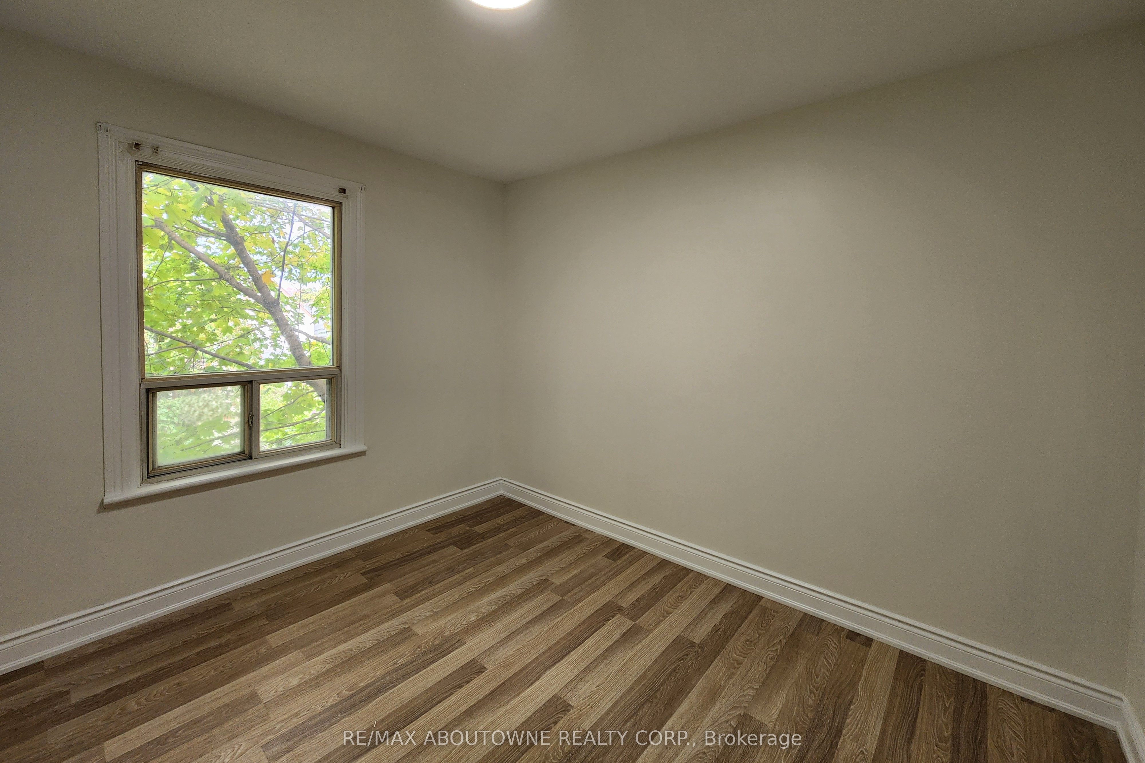 41 Somerset Avenue, Hamilton ‣ X12521082 41 Somerset Avenue, Hamilton ‣ X12521082