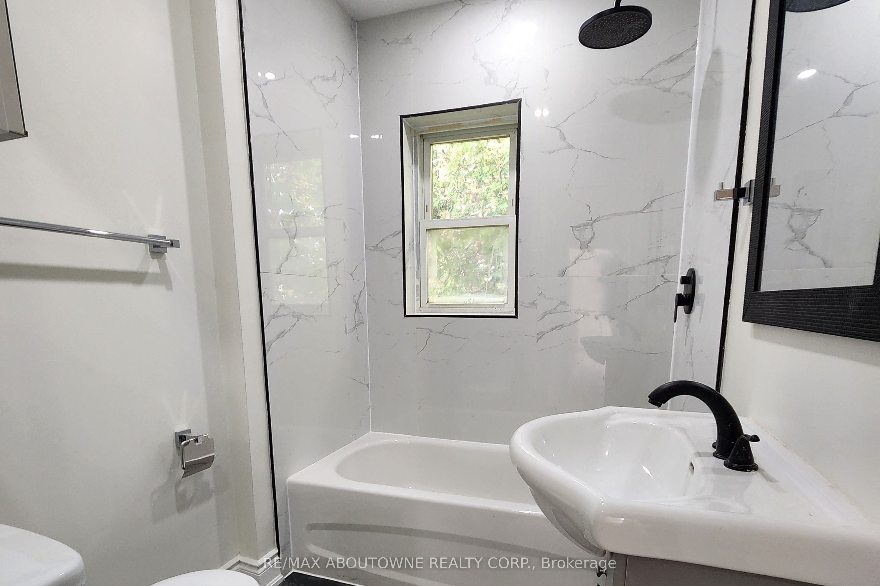 41 Somerset Avenue, Hamilton ‣ X12521082 41 Somerset Avenue, Hamilton ‣ X12521082