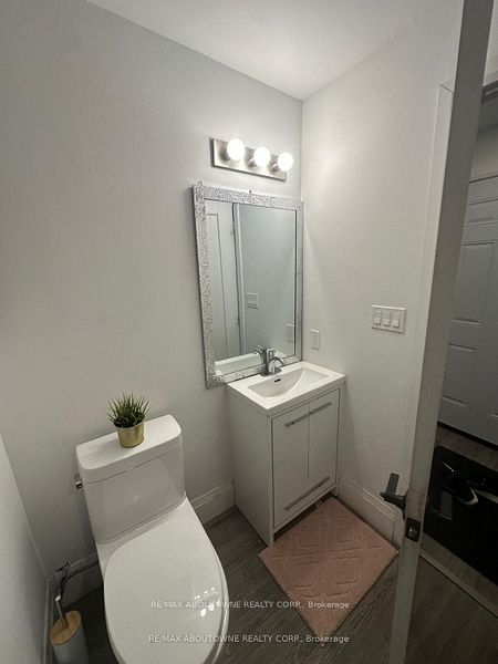 66 Wellington Street, Hamilton ‣ X12550450 66 Wellington Street, Hamilton ‣ X12550450