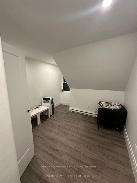 66 Wellington Street, Hamilton ‣ X12550450 66 Wellington Street, Hamilton ‣ X12550450