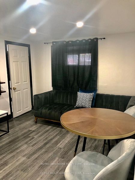 85 Wilson Street, Hamilton ‣ X12550502 85 Wilson Street, Hamilton ‣ X12550502