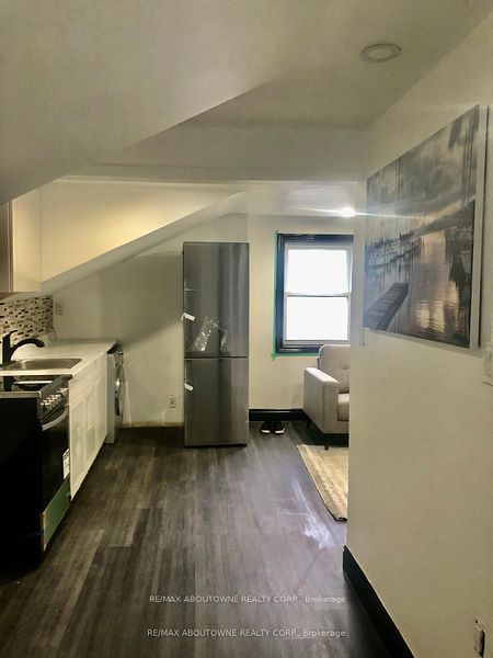 85 Wilson Street, Hamilton ‣ X12550502 85 Wilson Street, Hamilton ‣ X12550502