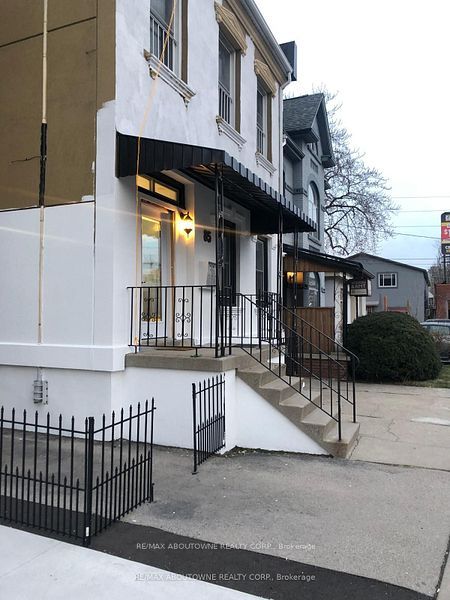 85 Wilson Street, Hamilton ‣ X12550502 85 Wilson Street, Hamilton ‣ X12550502