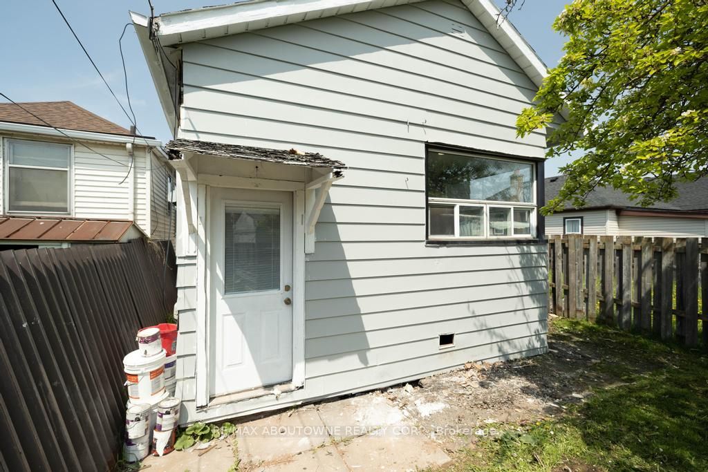 126 HARMONY Avenue, Hamilton ‣ X12559900 126 HARMONY Avenue, Hamilton ‣ X12559900