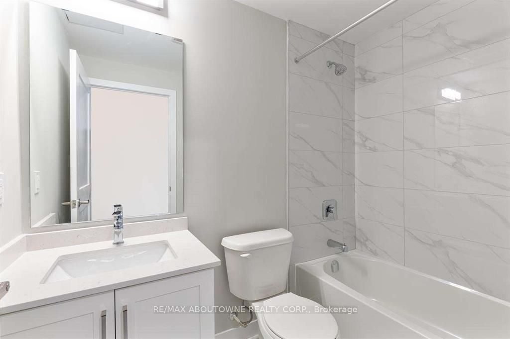 9 – 15 Queen Street, Hamilton ‣ X12613640 9 – 15 Queen Street, Hamilton ‣ X12613640