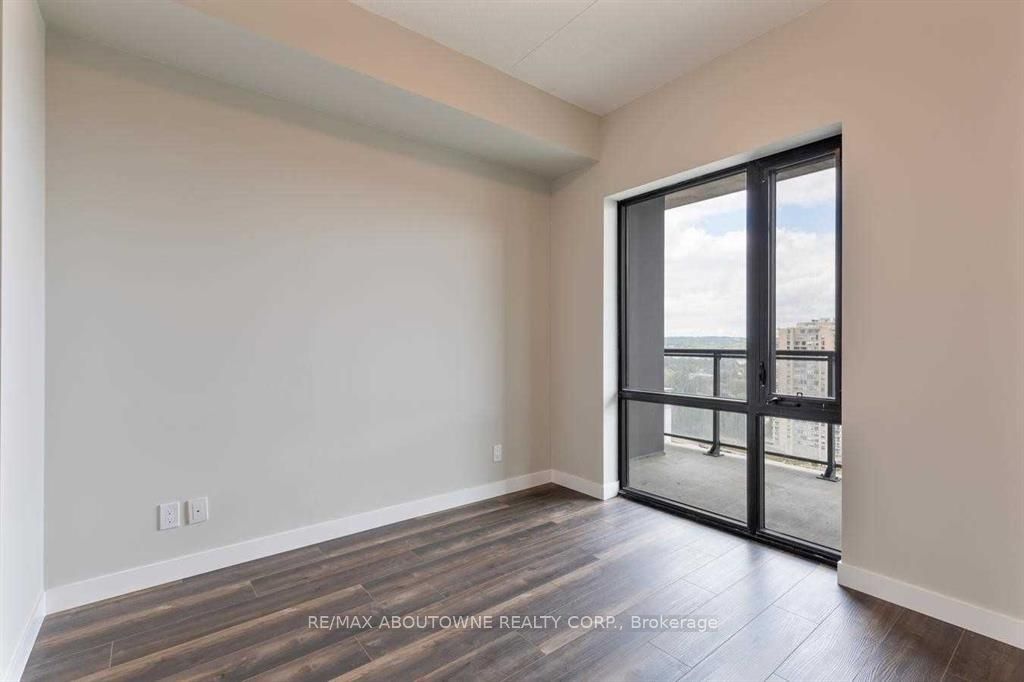 9 – 15 Queen Street, Hamilton ‣ X12613640 9 – 15 Queen Street, Hamilton ‣ X12613640