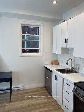 66 Wellington Street, Hamilton ‣ X12629656 66 Wellington Street, Hamilton ‣ X12629656