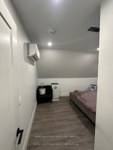 66 Wellington Street, Hamilton ‣ X12629656 66 Wellington Street, Hamilton ‣ X12629656