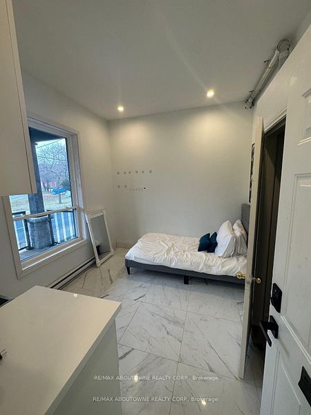 66 Wellington Street, Hamilton ‣ X12629656 66 Wellington Street, Hamilton ‣ X12629656