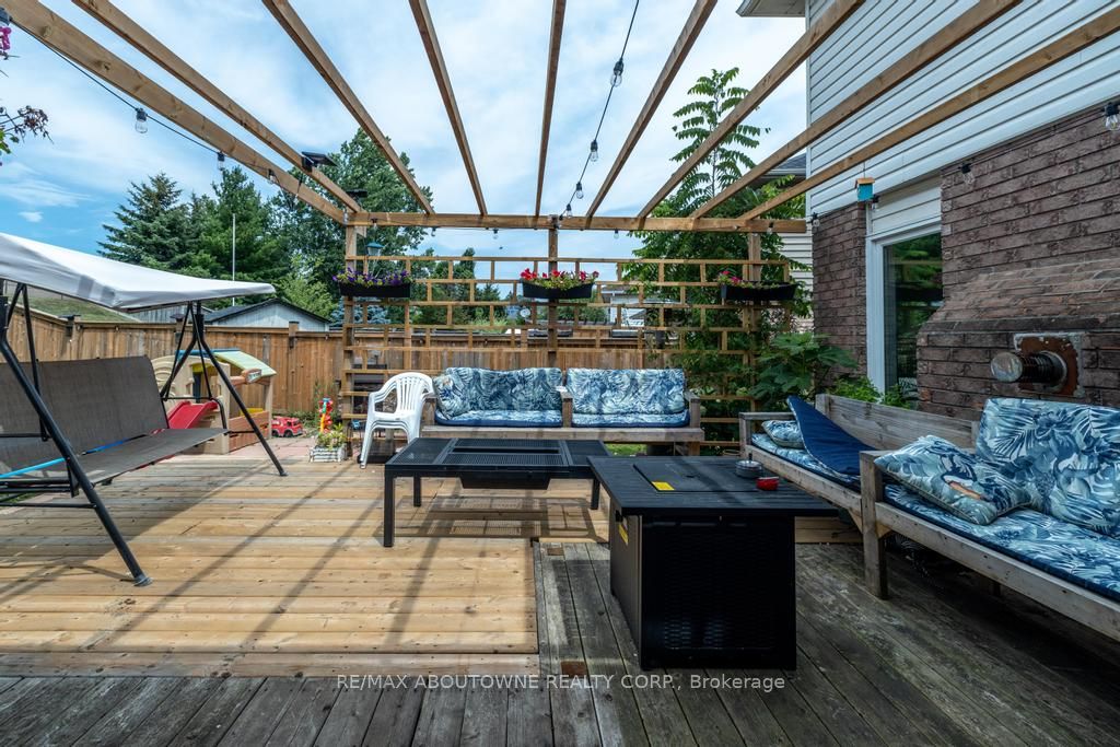 14 SABLE Drive, Hamilton ‣ X12651604 14 SABLE Drive, Hamilton ‣ X12651604