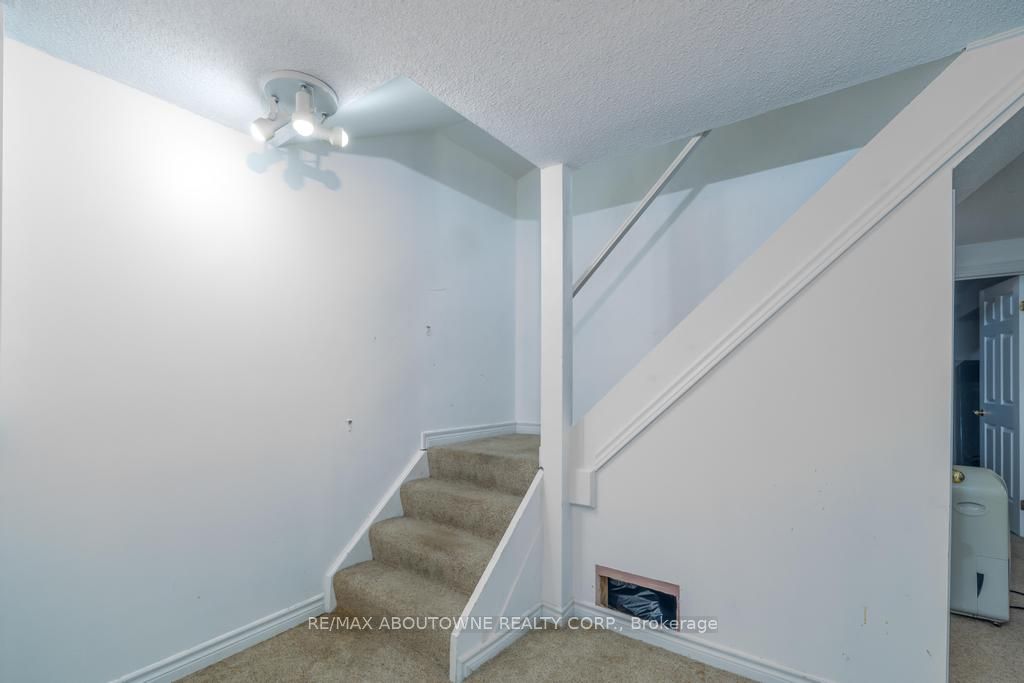 14 SABLE Drive, Hamilton ‣ X12651604 14 SABLE Drive, Hamilton ‣ X12651604