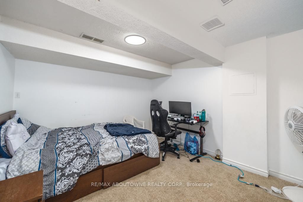 14 SABLE Drive, Hamilton ‣ X12651604 14 SABLE Drive, Hamilton ‣ X12651604