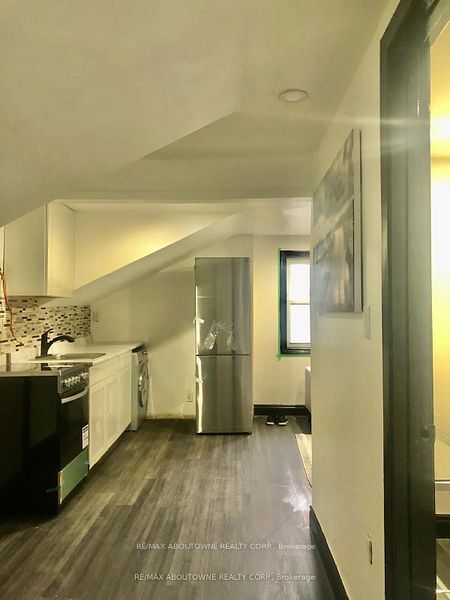 85 Wilson Street, Hamilton ‣ X12690676 85 Wilson Street, Hamilton ‣ X12690676