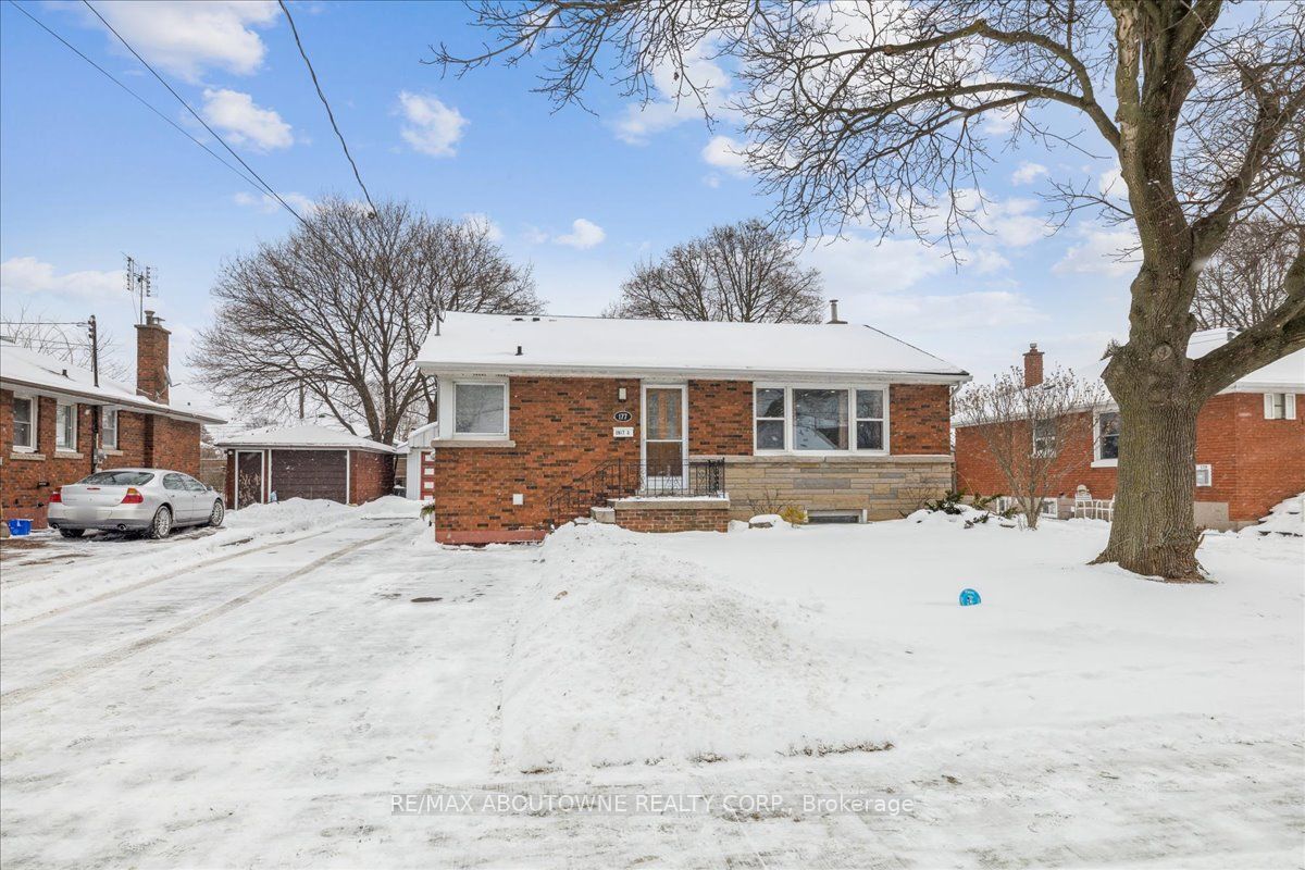 177 Allenby Avenue, Hamilton