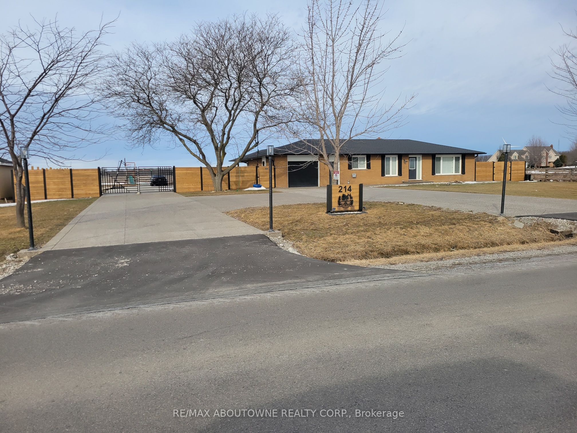 214 Binbrook Road, Hamilton