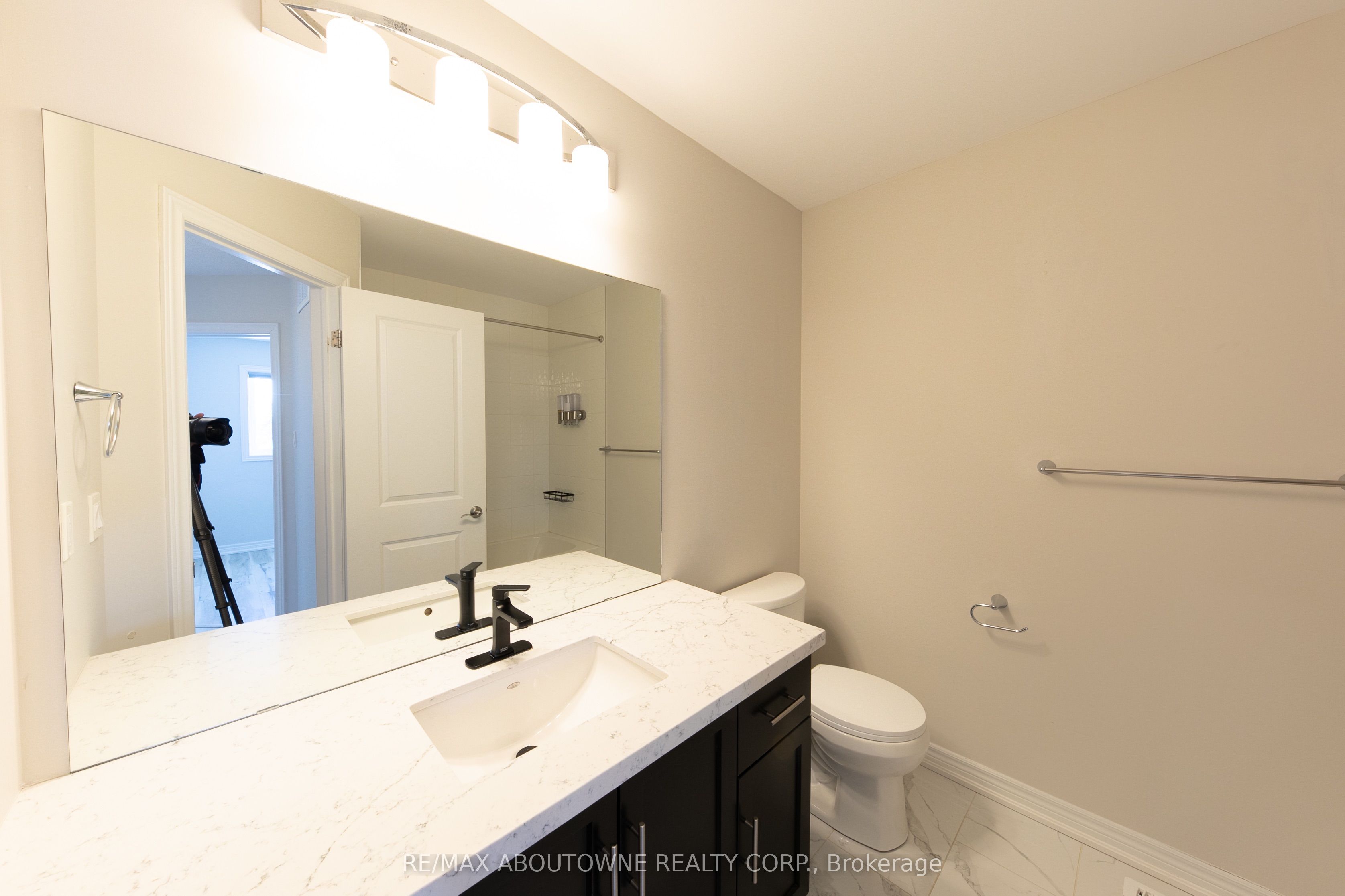 15 BARLEY Lane, Hamilton ‣ X12789060 15 BARLEY Lane, Hamilton ‣ X12789060