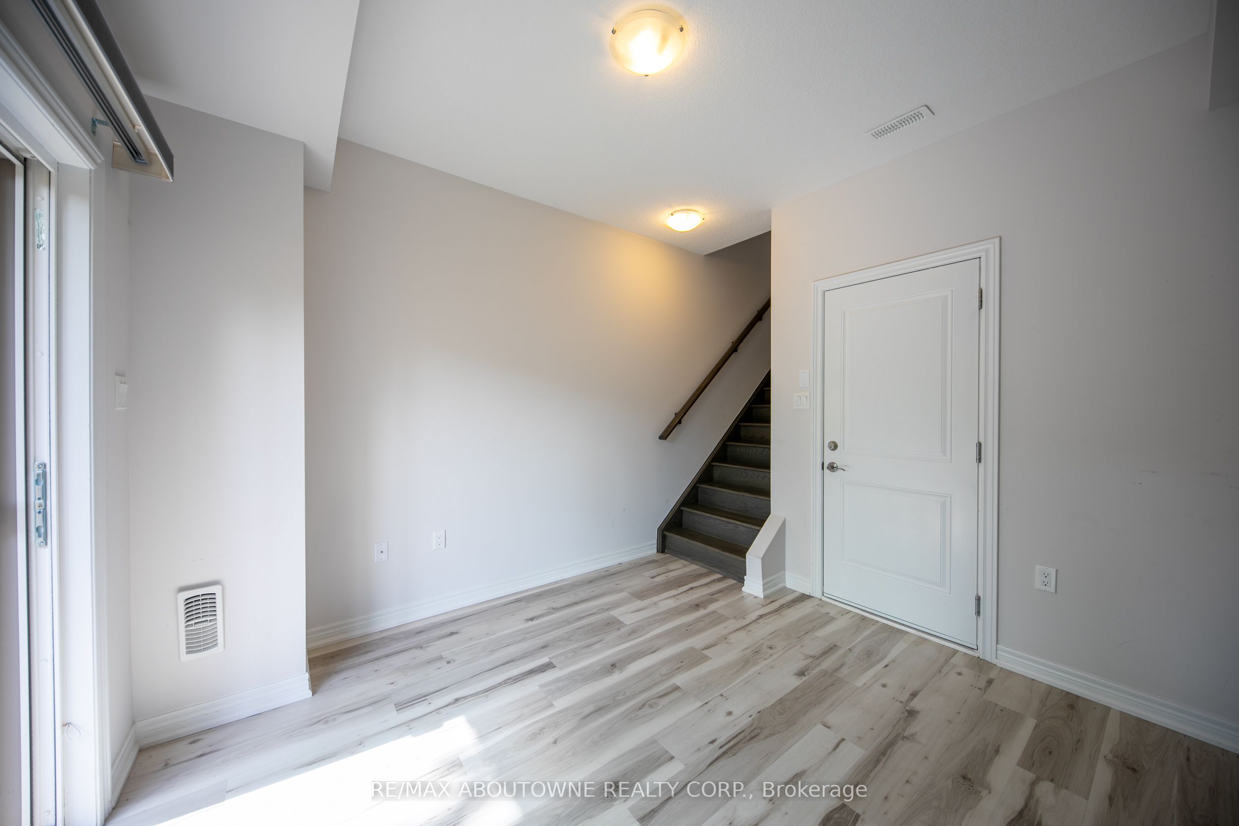 15 BARLEY Lane, Hamilton ‣ X12789060 15 BARLEY Lane, Hamilton ‣ X12789060