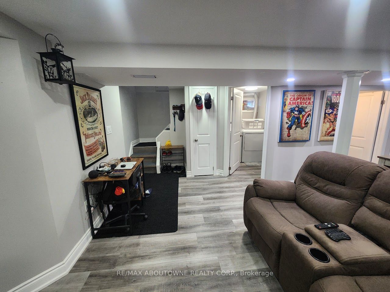 281 East 34th Street, Hamilton ‣ X13575860 281 East 34th Street, Hamilton ‣ X13575860
