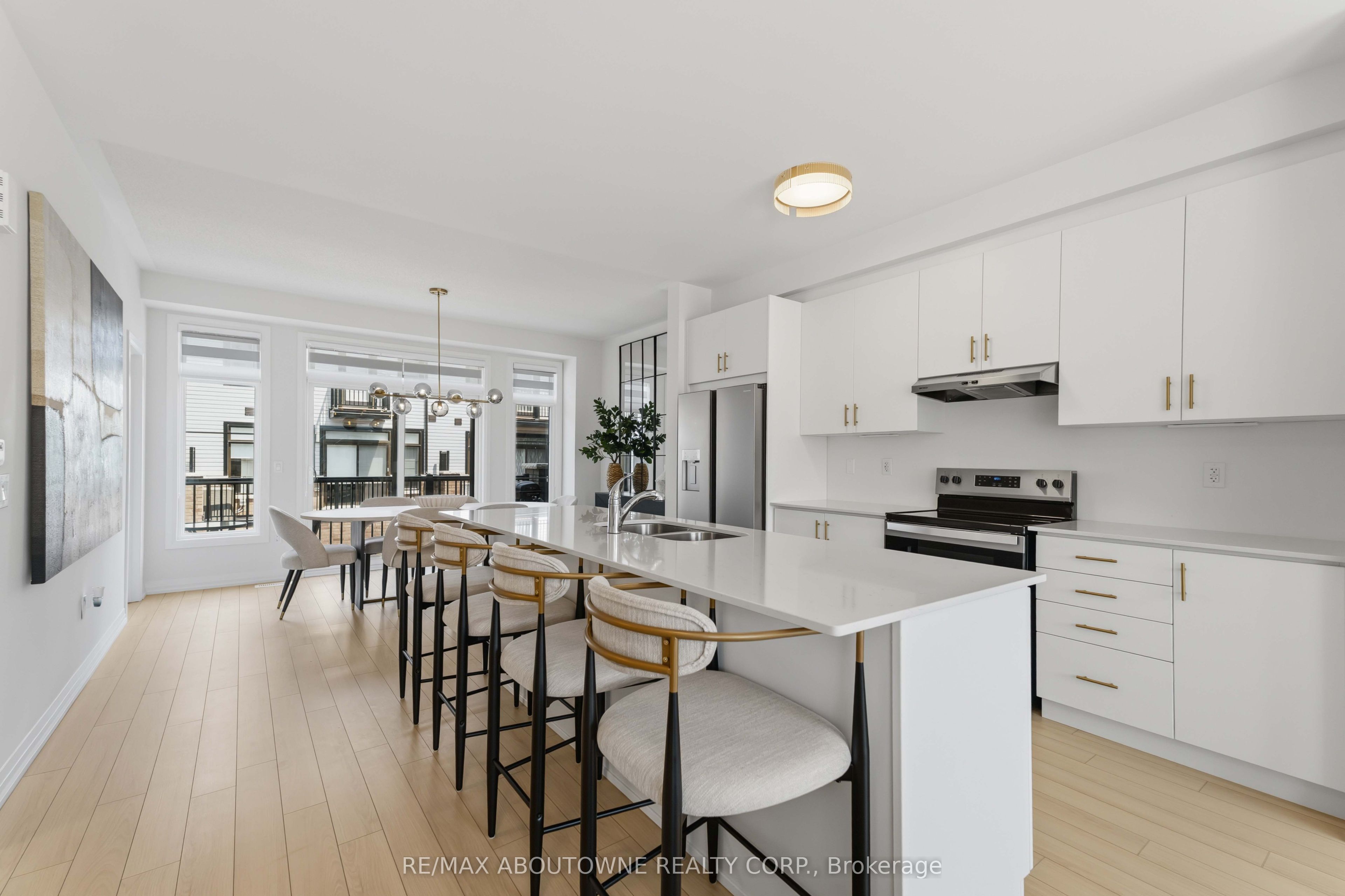 170 Spitfire Drive, Hamilton ‣ X13616126 170 Spitfire Drive, Hamilton ‣ X13616126