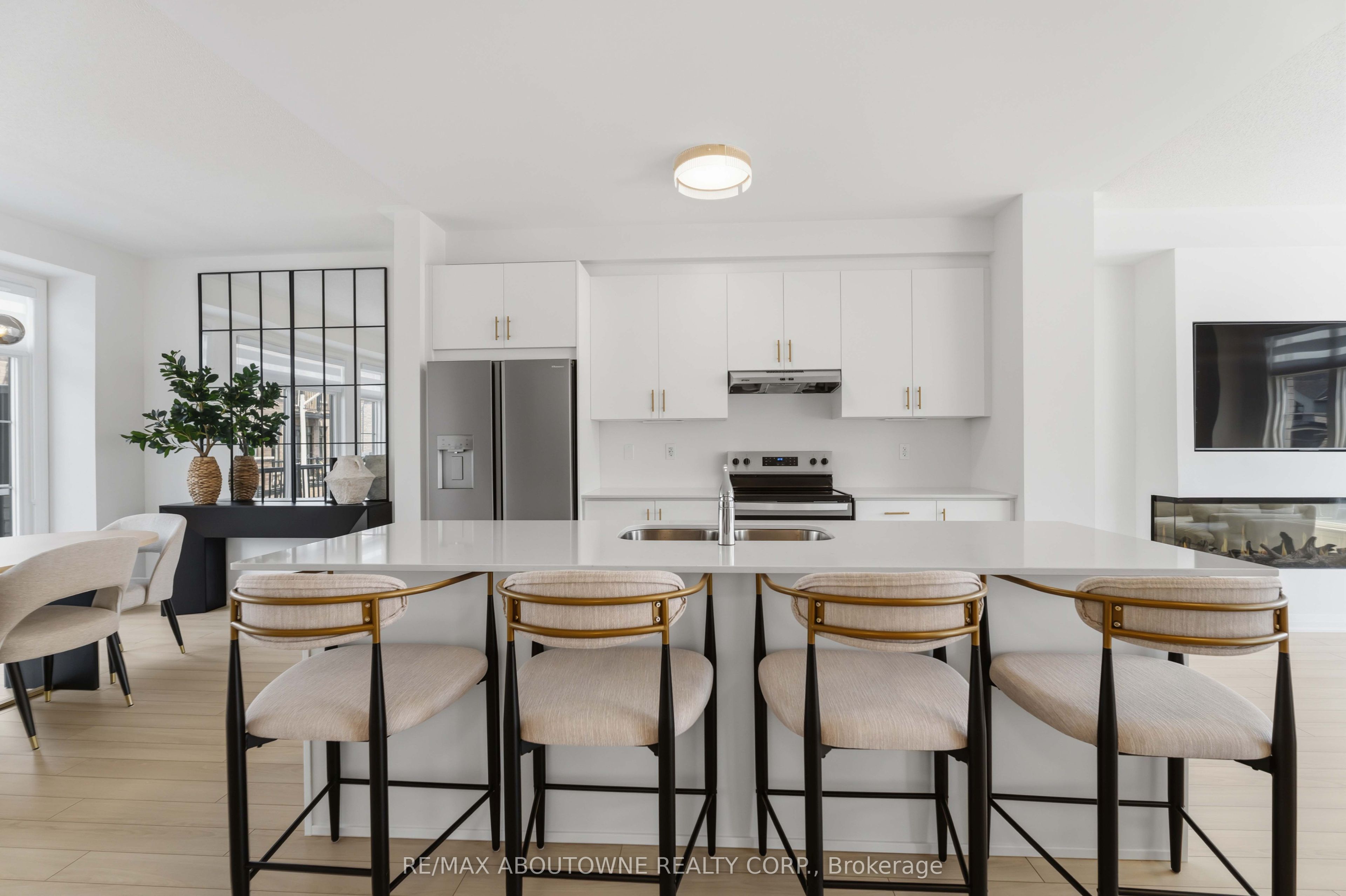 170 Spitfire Drive, Hamilton ‣ X13616126 170 Spitfire Drive, Hamilton ‣ X13616126