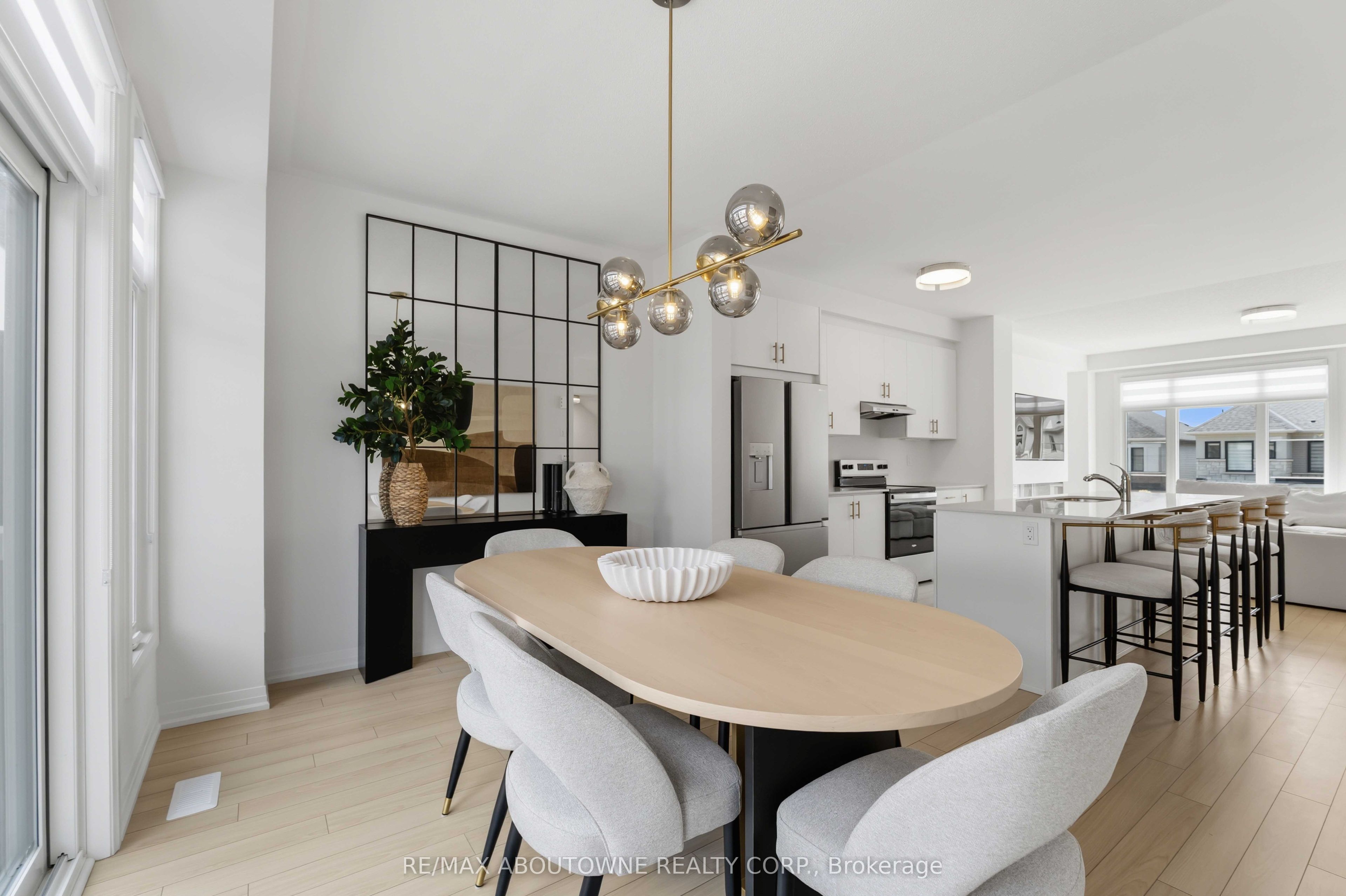 170 Spitfire Drive, Hamilton ‣ X13616126 170 Spitfire Drive, Hamilton ‣ X13616126