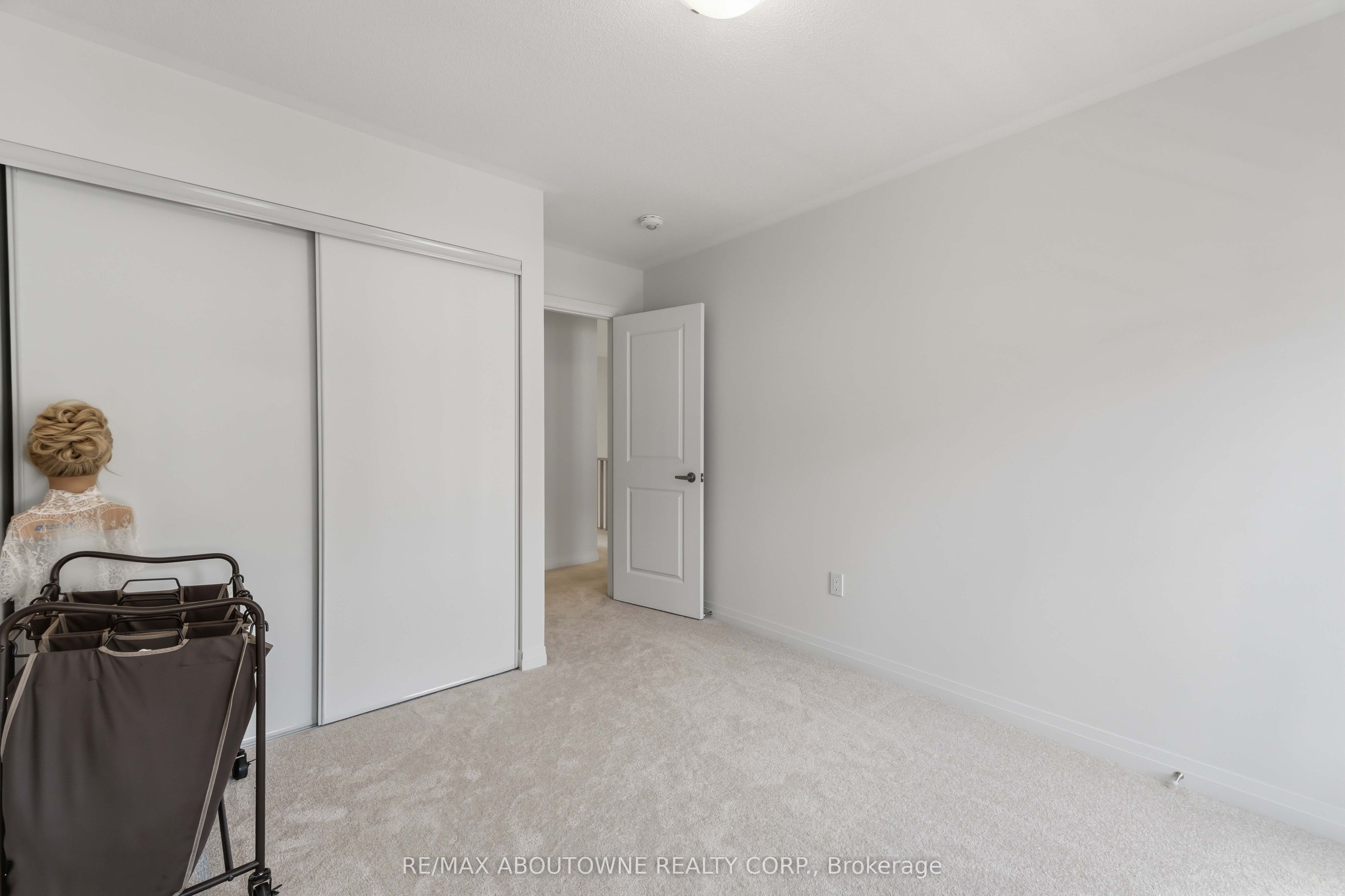 170 Spitfire Drive, Hamilton ‣ X13616126 170 Spitfire Drive, Hamilton ‣ X13616126