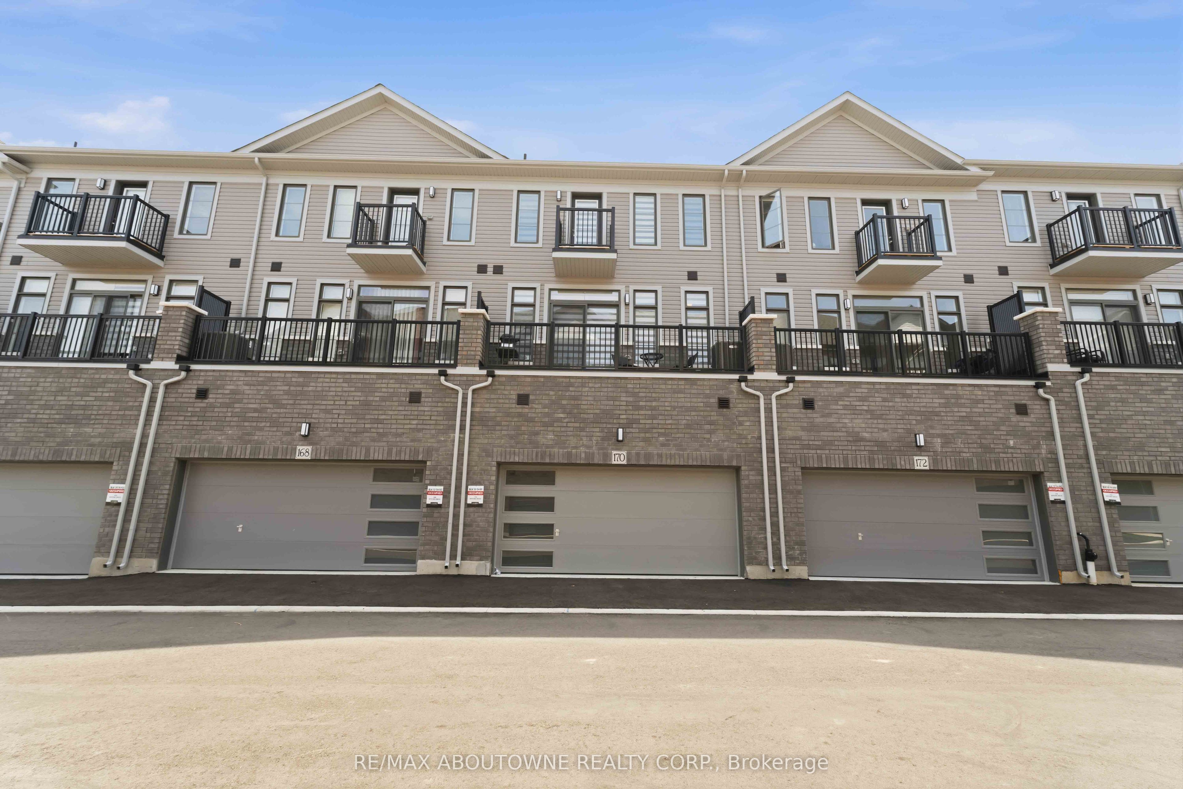 170 Spitfire Drive, Hamilton ‣ X13616126 170 Spitfire Drive, Hamilton ‣ X13616126