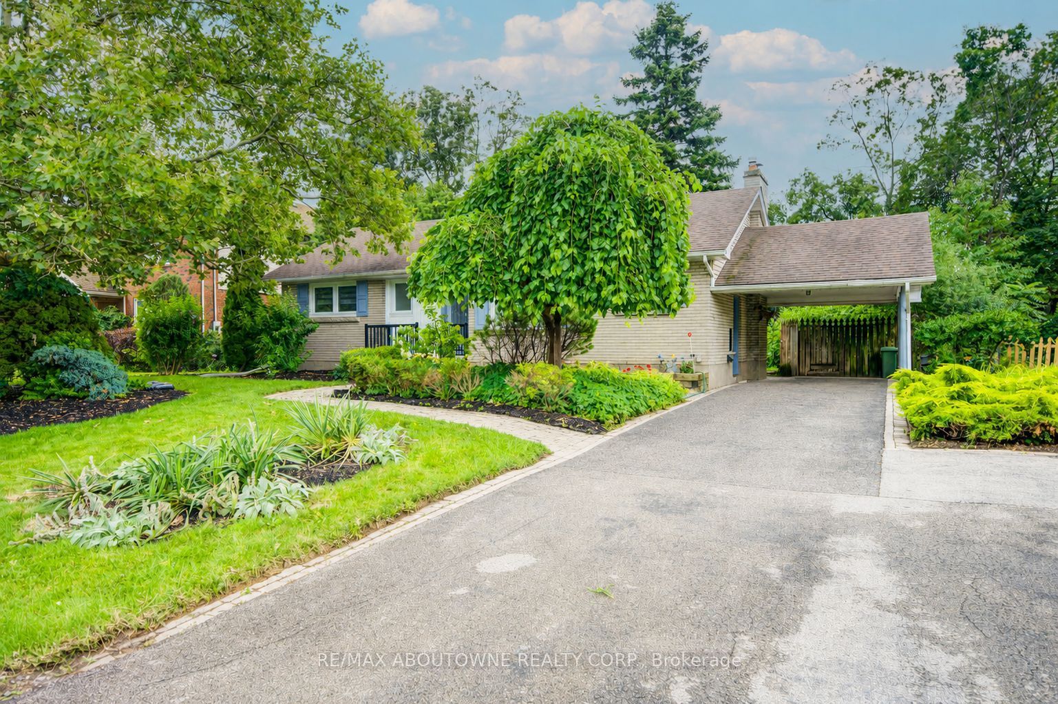 30 Dale Avenue, Hamilton