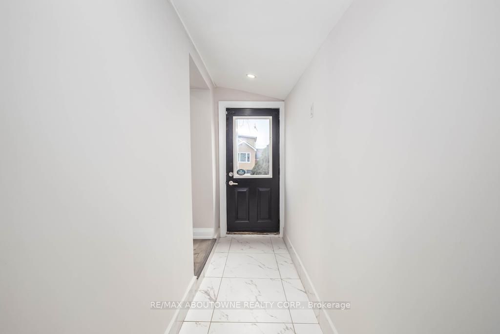 131 WEST Avenue, Hamilton ‣ X13725808 131 WEST Avenue, Hamilton ‣ X13725808