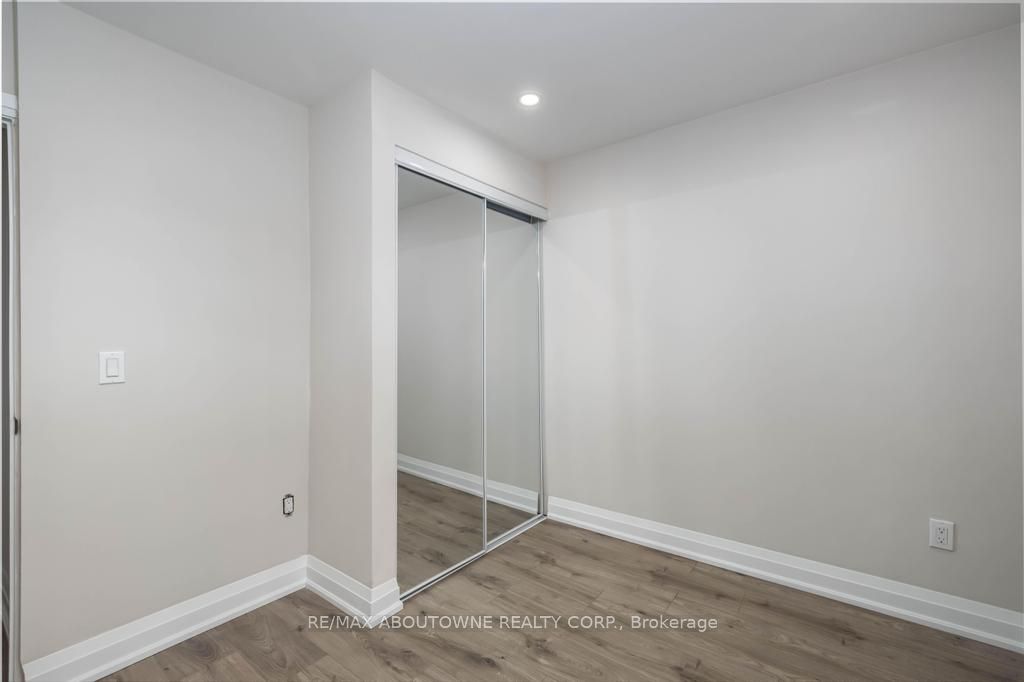 131 WEST Avenue, Hamilton ‣ X13725808 131 WEST Avenue, Hamilton ‣ X13725808