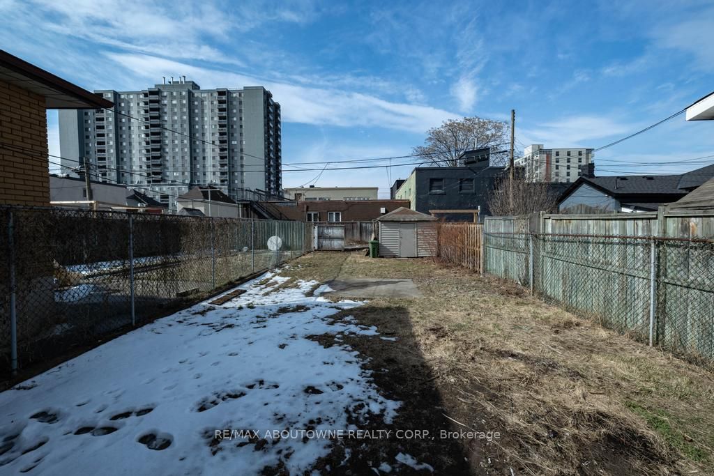 131 WEST Avenue, Hamilton ‣ X13725808 131 WEST Avenue, Hamilton ‣ X13725808