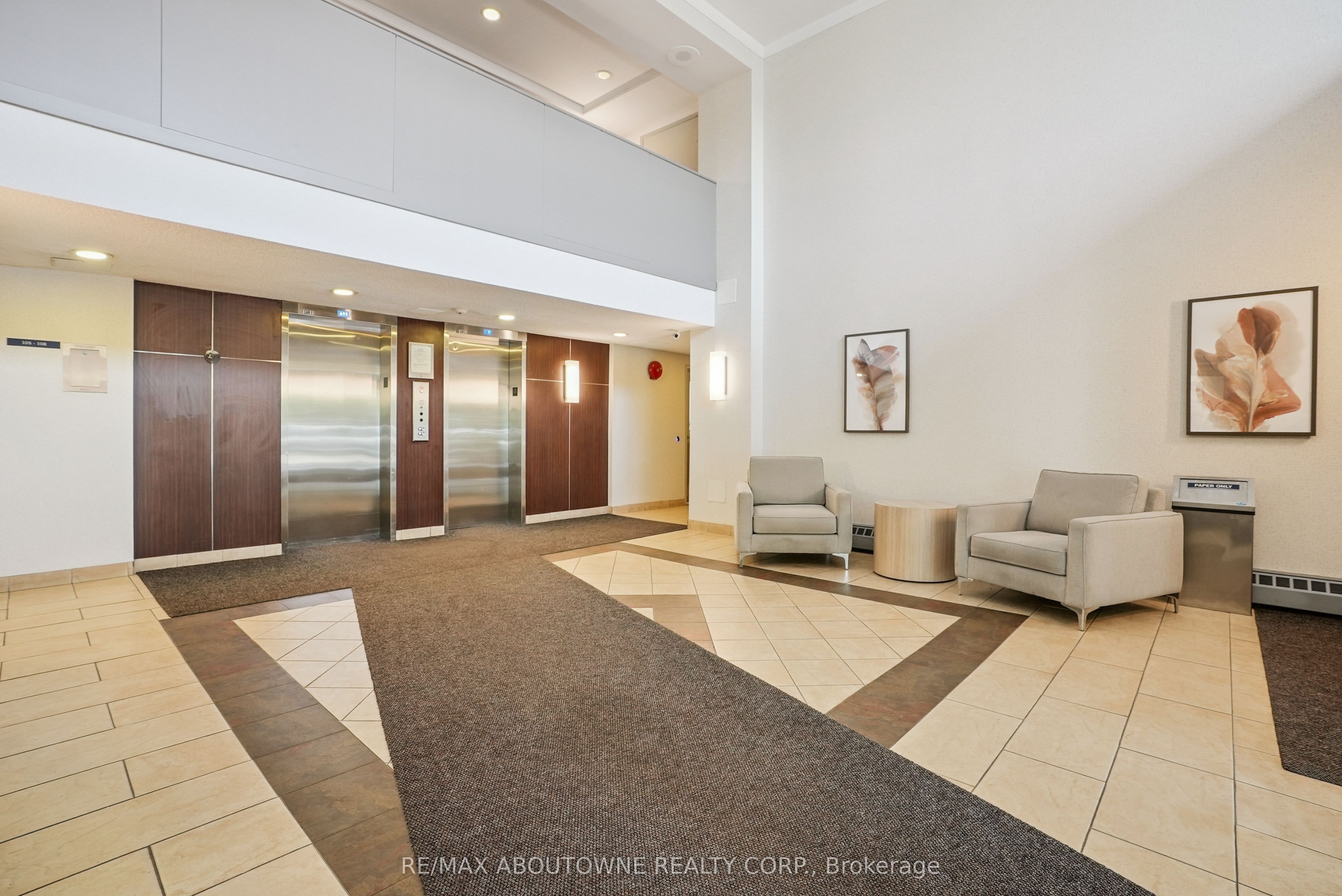 02 – 111 Market Street, Hamilton ‣ X13786412 02 – 111 Market Street, Hamilton ‣ X13786412
